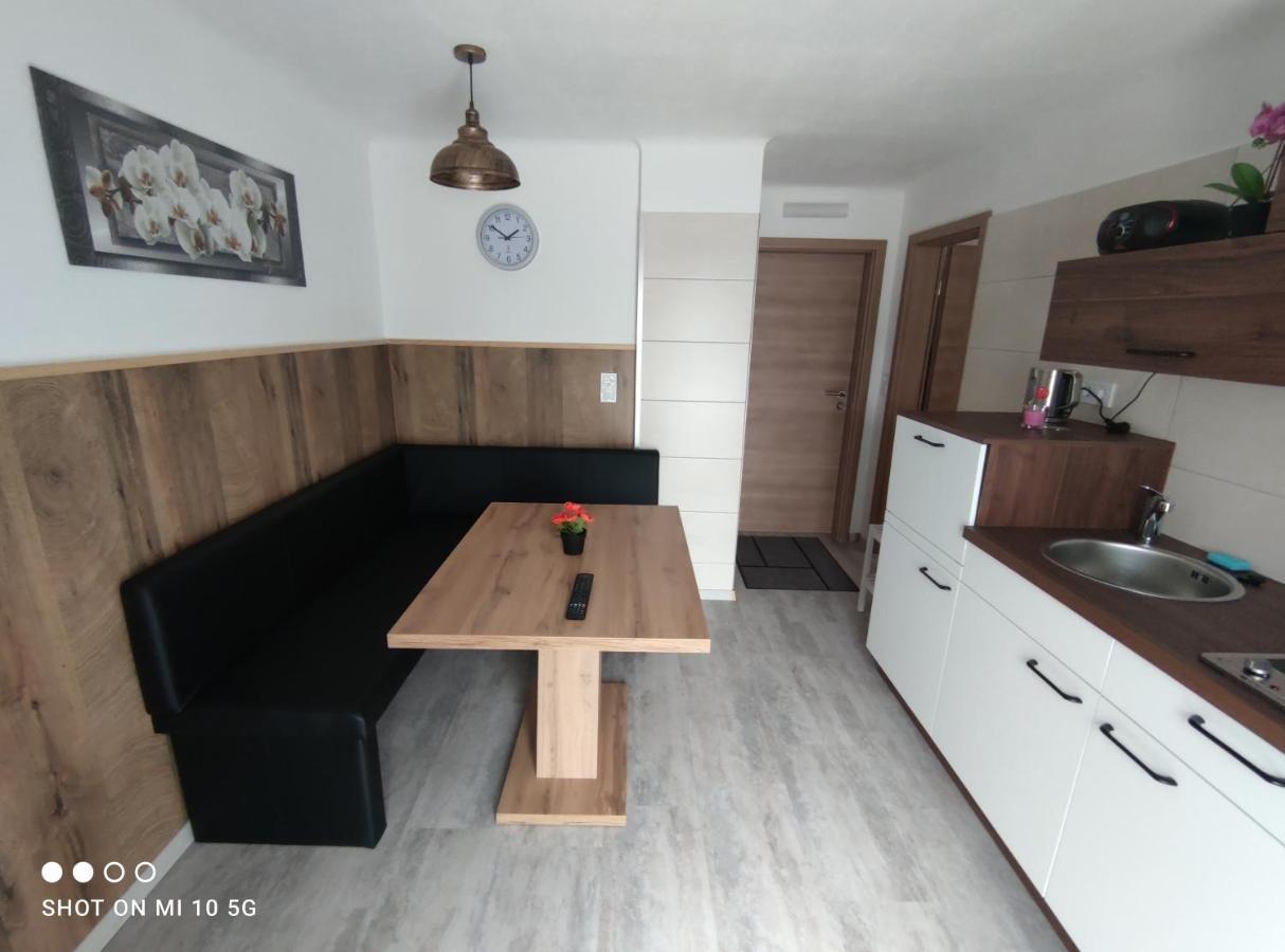 Berliner Ecke Hotel Mariazell Buitenkant foto