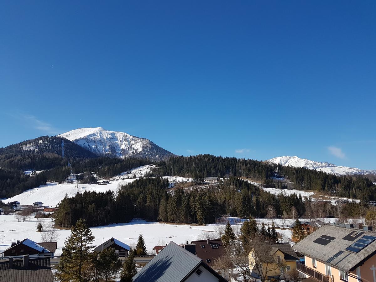 Berliner Ecke Hotel Mariazell Buitenkant foto