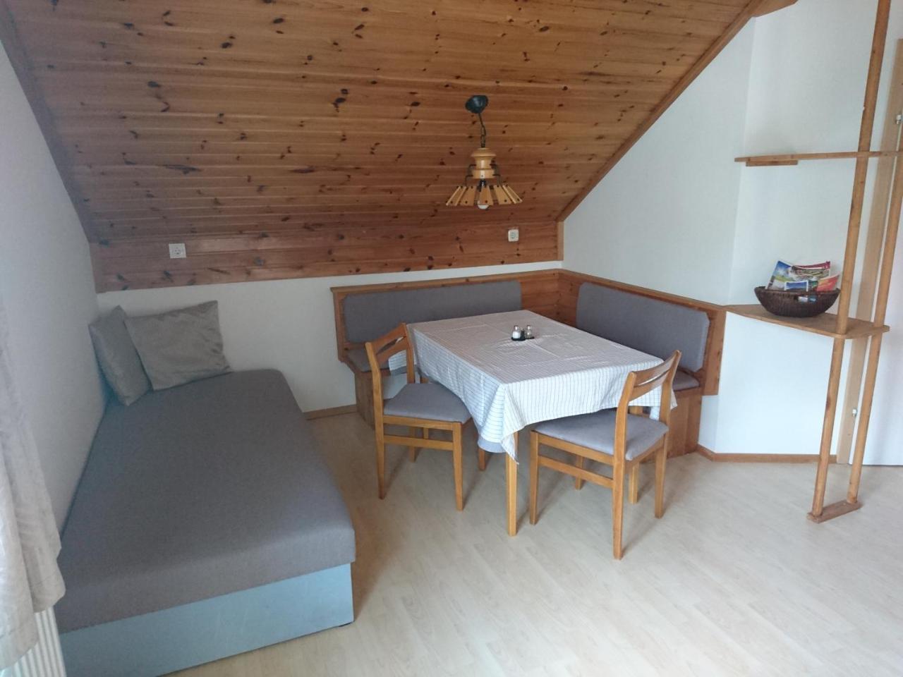 Berliner Ecke Hotel Mariazell Buitenkant foto