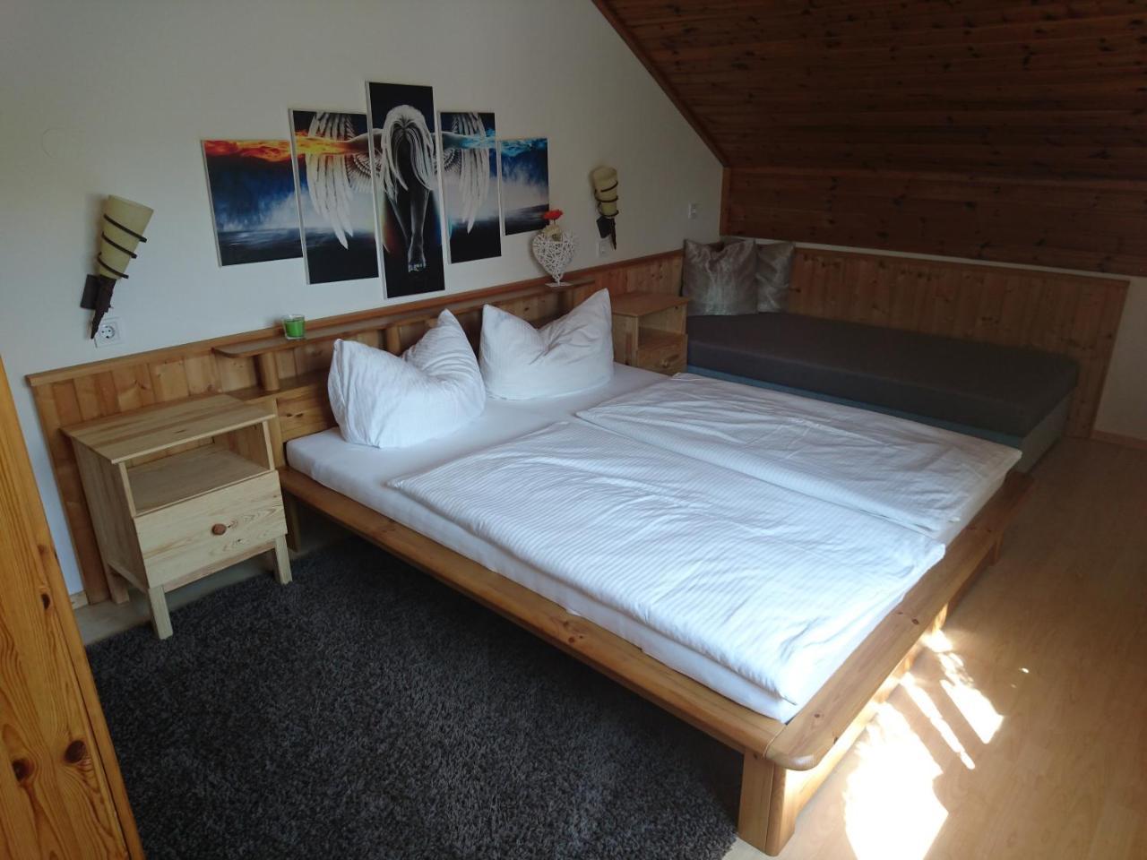 Berliner Ecke Hotel Mariazell Buitenkant foto